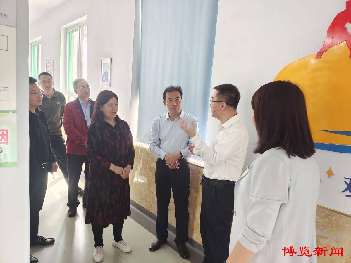 在授牌仪式上,博山区特殊教育中心负责人向与会嘉宾详细阐述了学校的