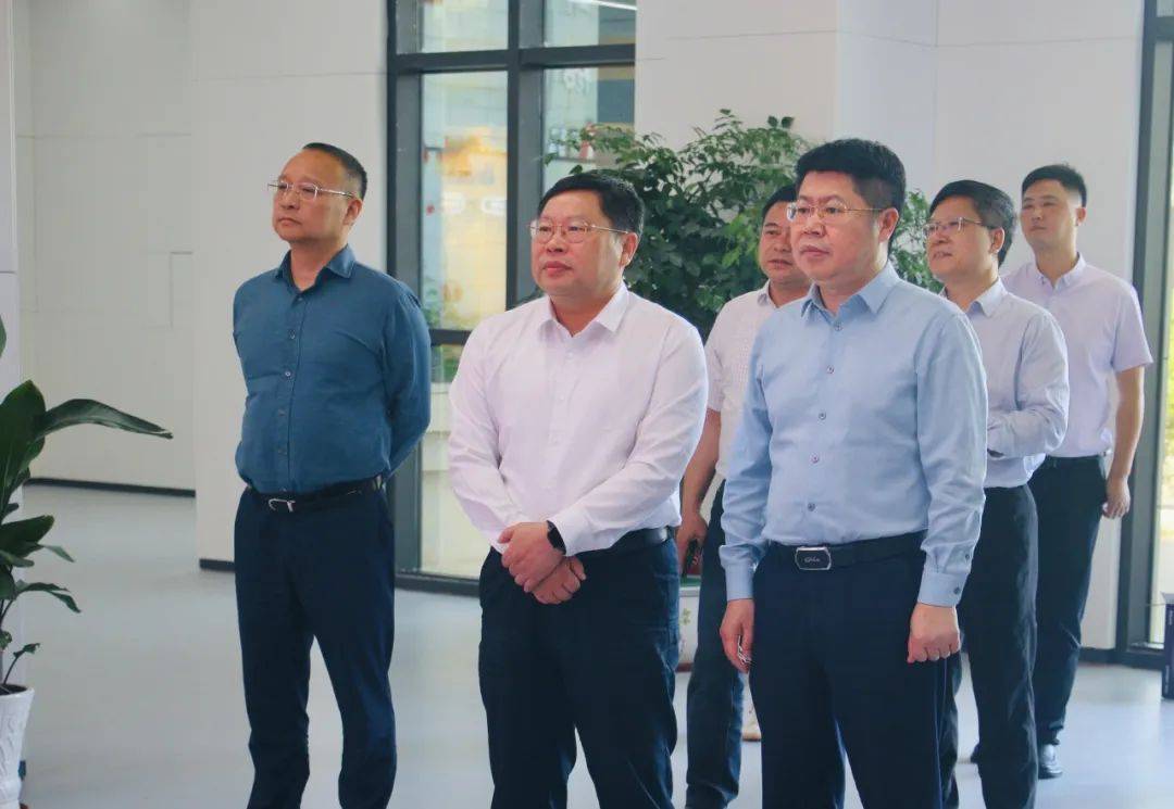 杨建林率队开展企业国有资产管理情况专题调研