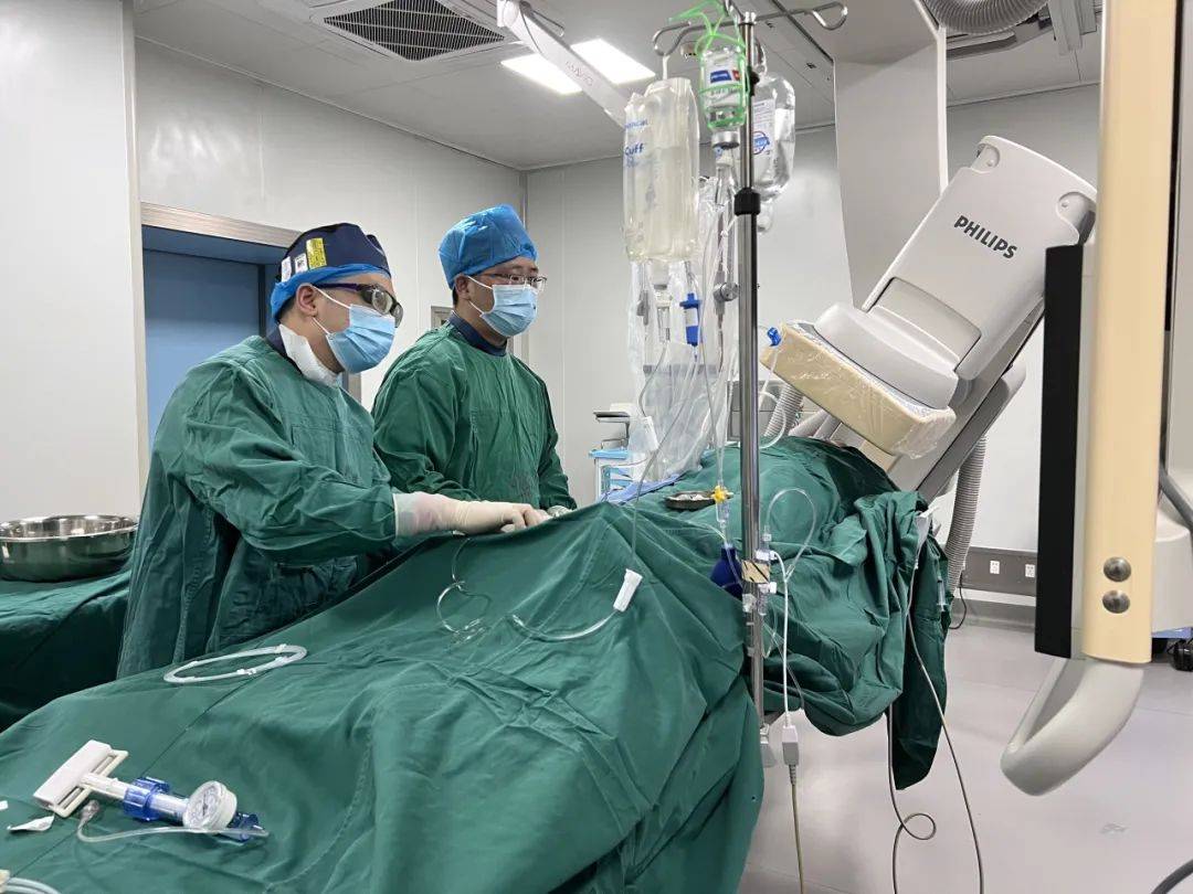 经皮冠状动脉支架植入术,永久性心脏起搏器植入术,心包穿刺置管引流术