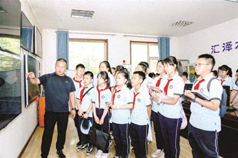 "5月13日下午,上站小学五(2)班的