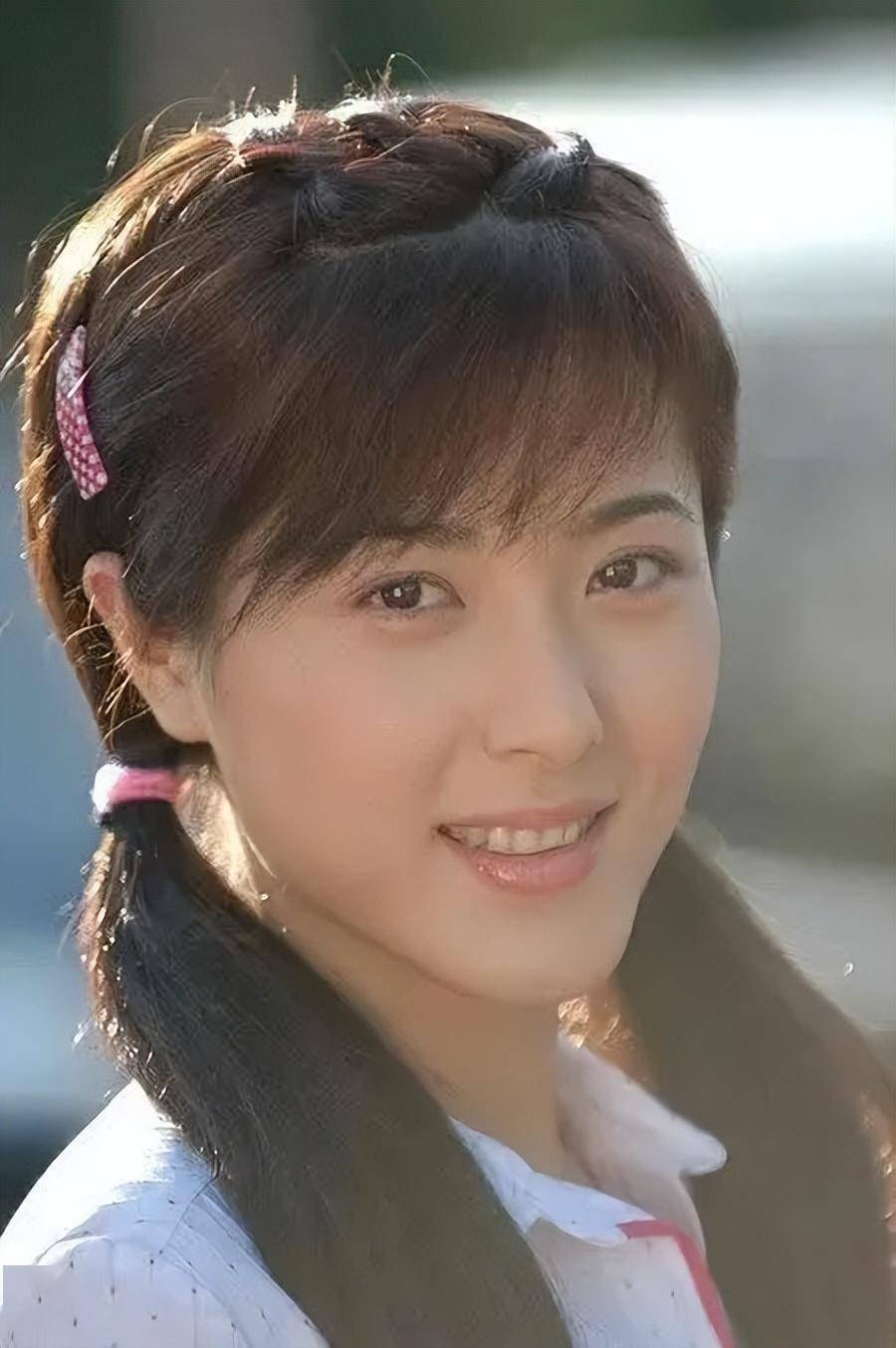 深扒之下,终于明白曾黎为什么不火,原来她"口味"这么重