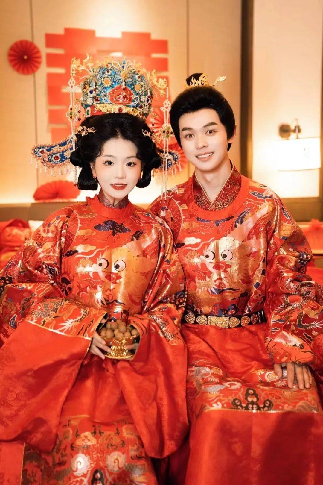 1对情侣或新人(2人)【招募人数】来熙南里体验一场典雅隆重的婚礼大
