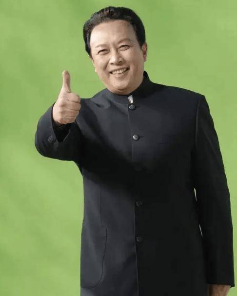 级演员,国内淘金,妻儿在国外花,为残疾儿子婚恋担忧_唐国强_孙涛_事业