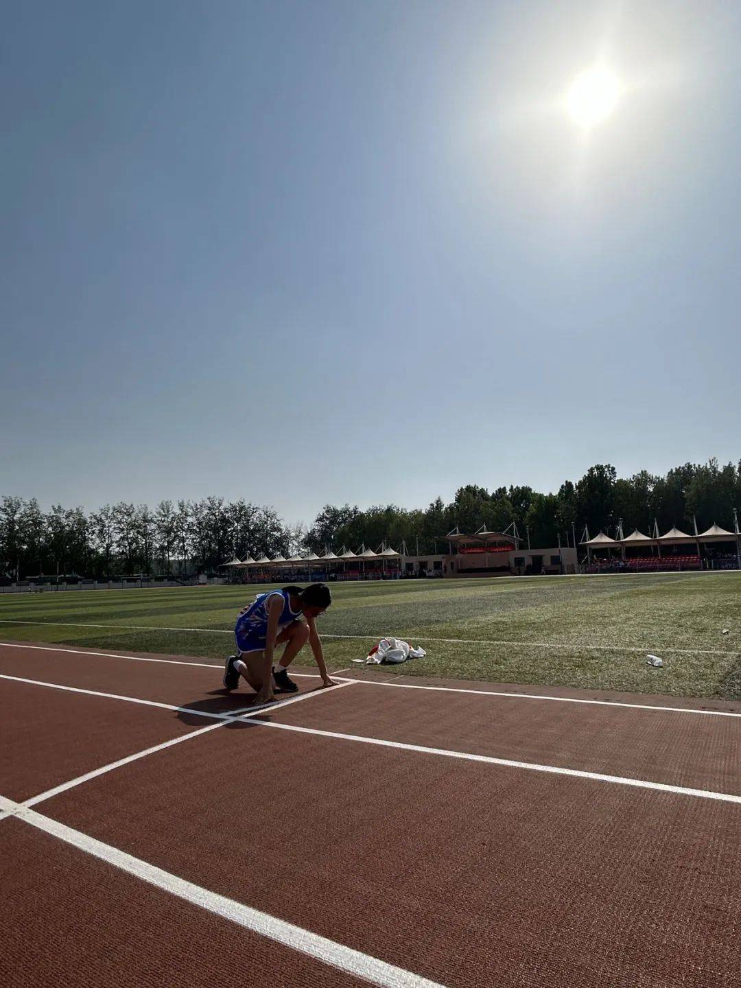 李一帆高中女子组100米第四名葛乃宁高中女子组100米第五名 100米栏第