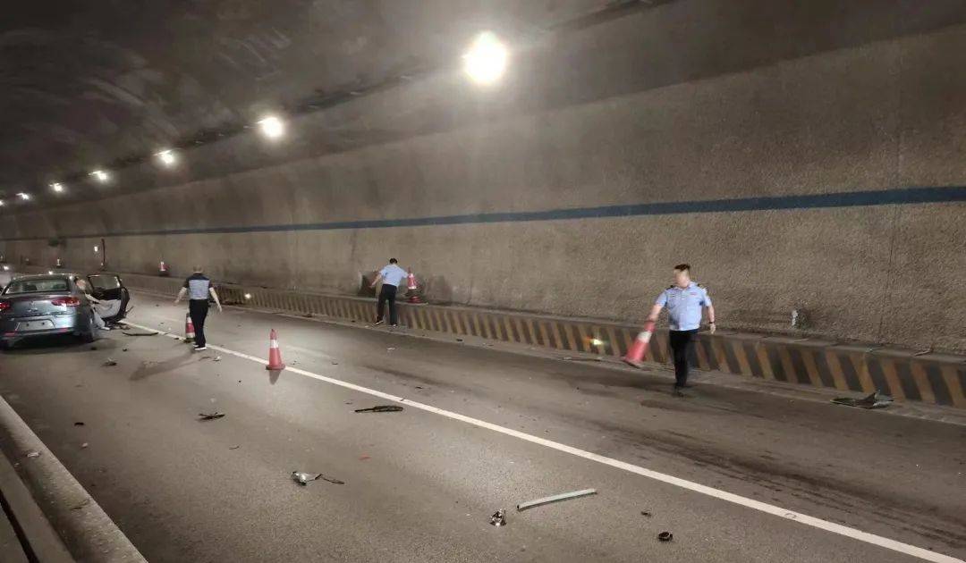 李富强说:"当天几人是前往清塘铺镇处理一起林地违法图斑整治案件