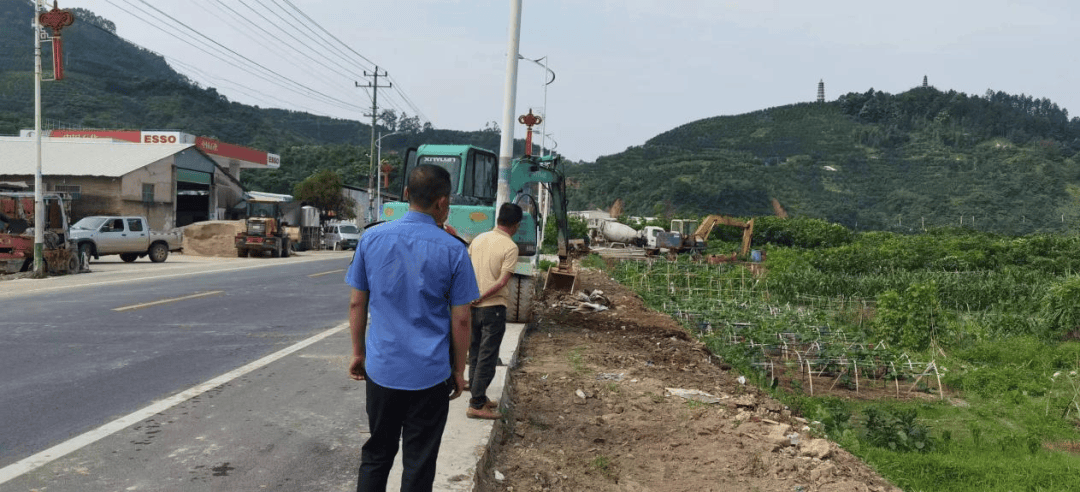 九峰镇:环境整治焕新貌 美丽乡村谱新篇