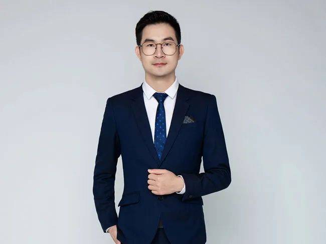 从绩效低谷到金牌个人,六边形战士的华为风雨路