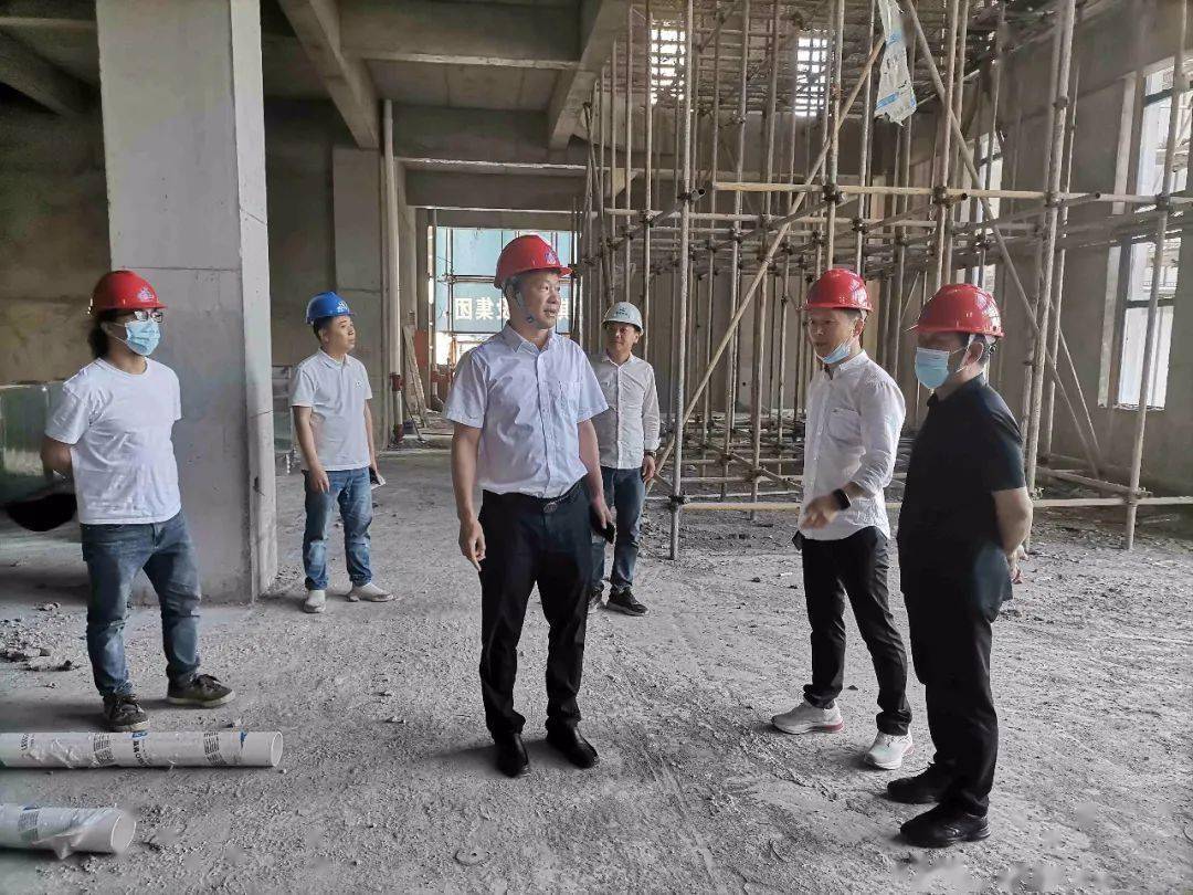 这名大师,从小在桥头长大.