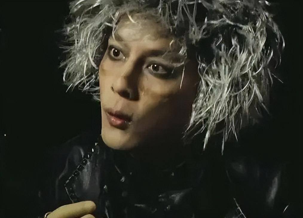 所以,当《新宿事件》一经播出以后,就有很多人为吴彦祖的杀马特造型而