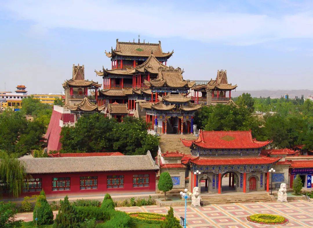 国家aa级旅游景区灵武高庙恐龙地质公园是目前我国发现面积较大,分布