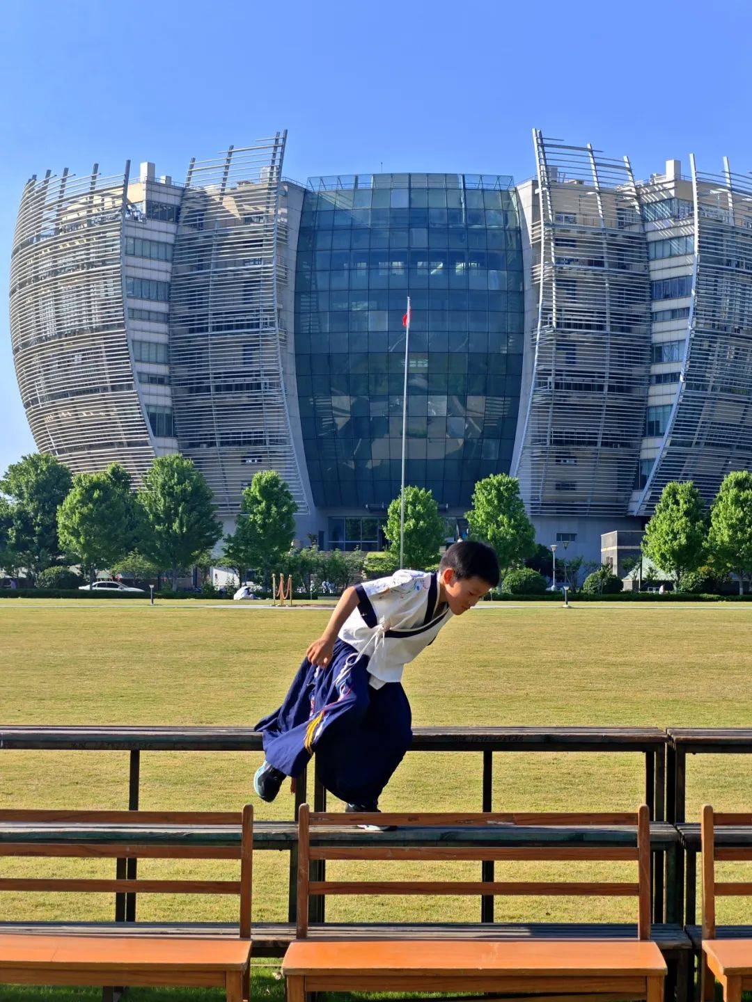 时光"政"好:共迎校友回家_向未来_校园_苏大