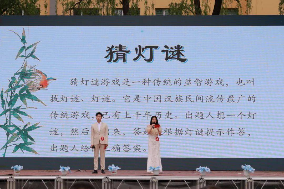 组织部,团县委,桦南县第一中学的带队工作人员及桦南县一中的30名学生
