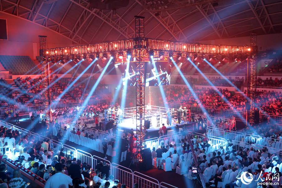 中国拳手夺得3条金腰带 2024wbc/wbo职业拳王争霸赛在厦门集美精彩