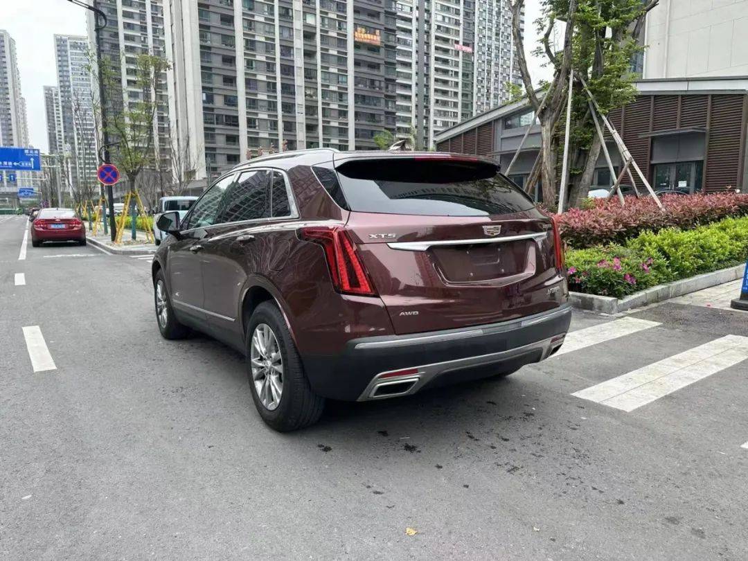 2022款 凯迪拉克xt5 2.0t 四驱豪华版