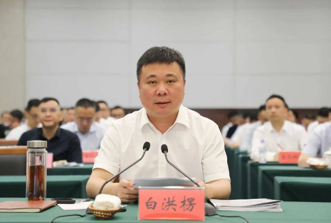 的担当,把"拼经济"摆在最突出的位置,温州绕城高速藤桥连接线全面进场
