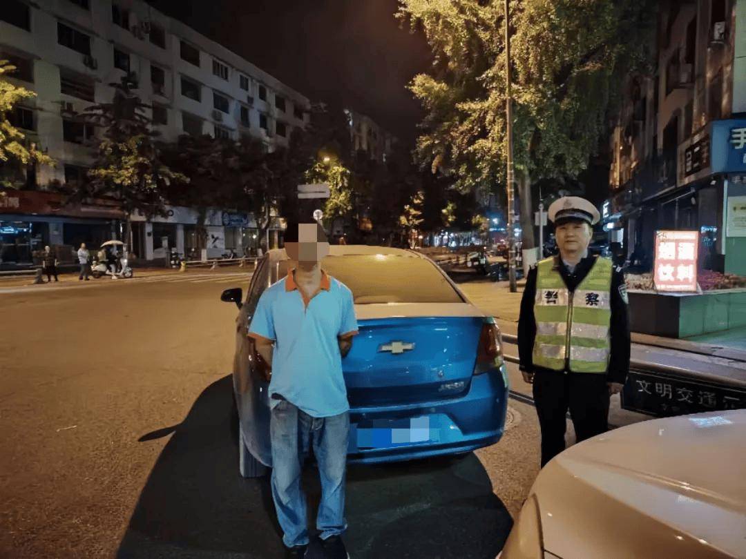 成都郫都交警曝光近期酒驾典型案例