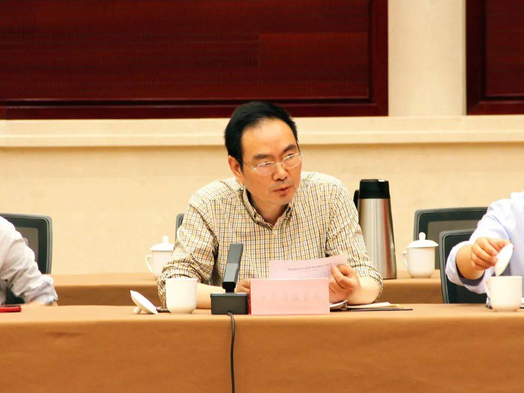 市公安局慈溪市鄞州区海曙区会上,励成杰通报了通报全市2024年漠视