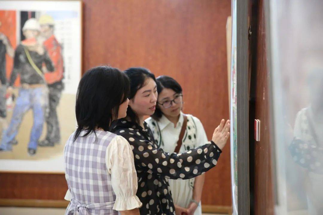 重庆美术馆藏·邹丹水彩画精品展走进綦江
