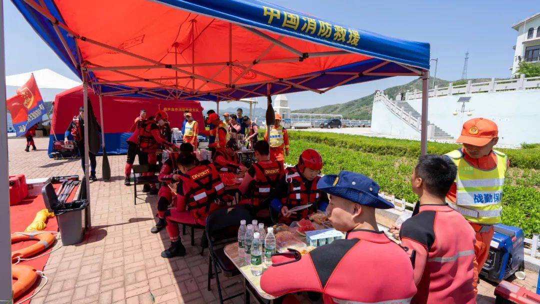 奋楫扬帆 劈波斩浪丨葫芦岛市消防救援支队联合相关单位开展水域救援