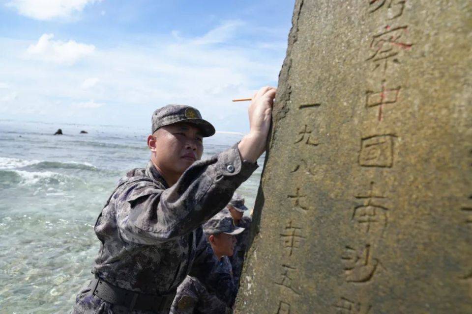 "新时代奋斗观"大讨论 | 南北"两极"哨所共话奋斗