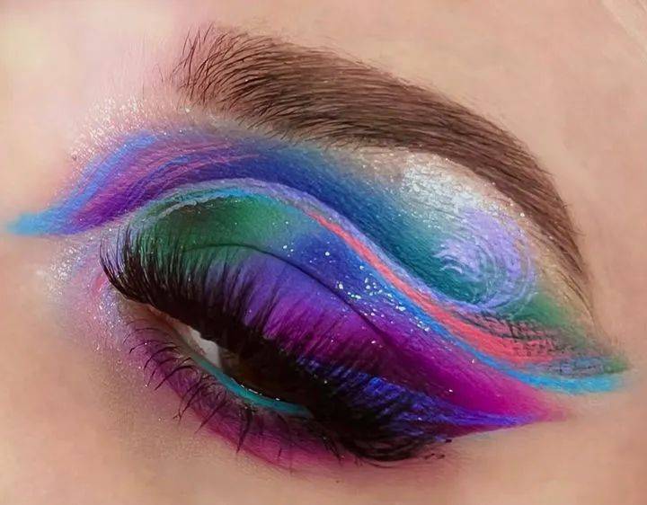 收藏|鲜艳的创意眼妆集锦