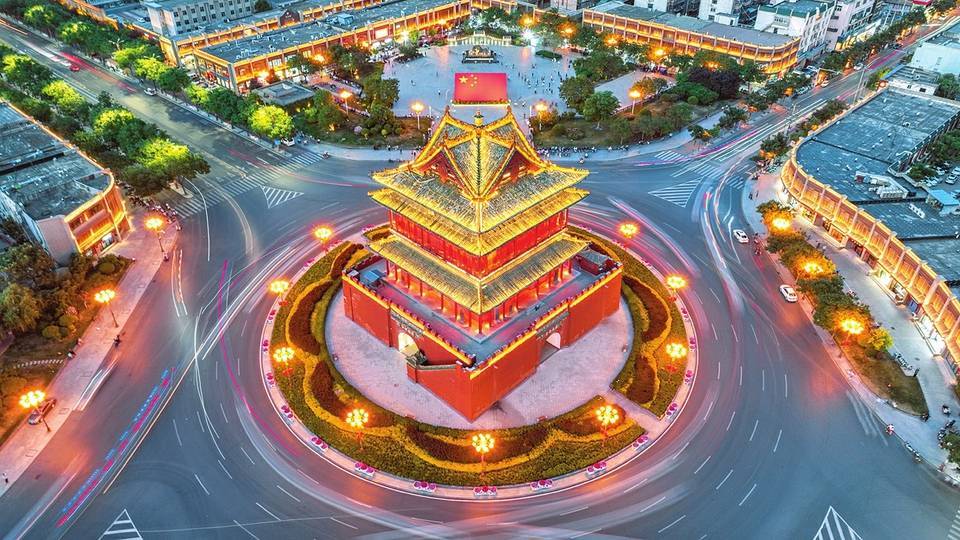 航拍镜头下的临汾鼓楼