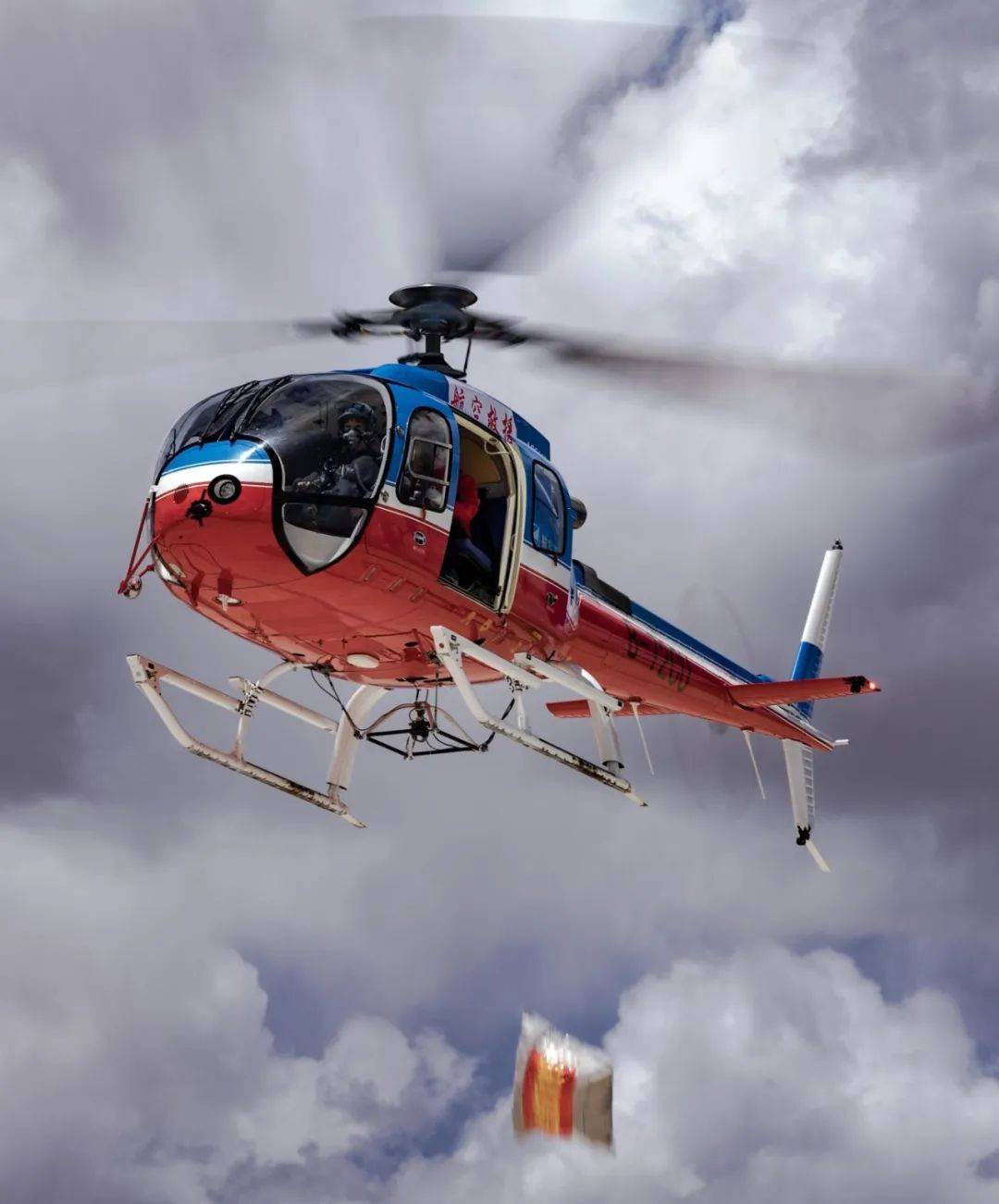 ac312e直升机售价图片