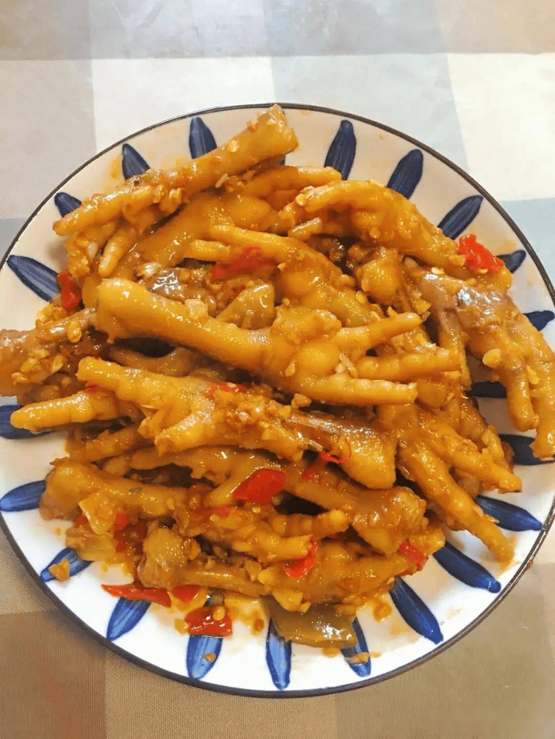 若不差钱,建议中老年,常吃8种食物,身体健康,净化身体好处多_鸡爪