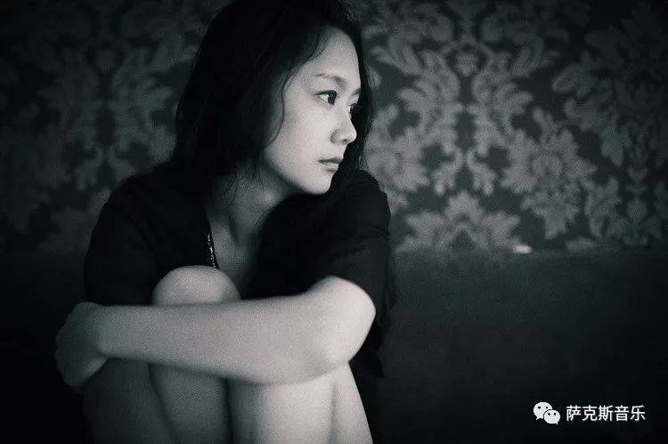 顾峰爱情歌曲(深情中音萨克斯音乐