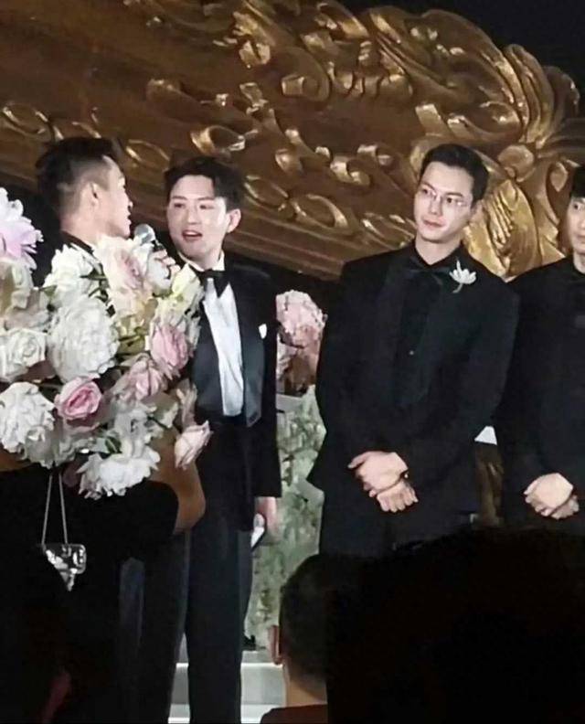 陈伟霆给好兄弟阿诺当伴郎 按头新郎亲吻新娘 袁冰妍老板大婚