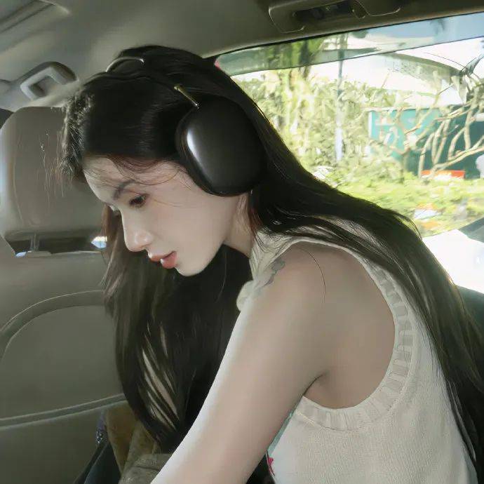 头像 l 简约高级感wechat头像