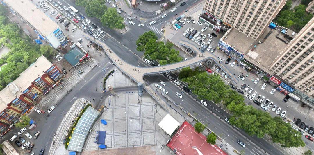 长春红旗街这里将建过街天桥_交通_广场_万达