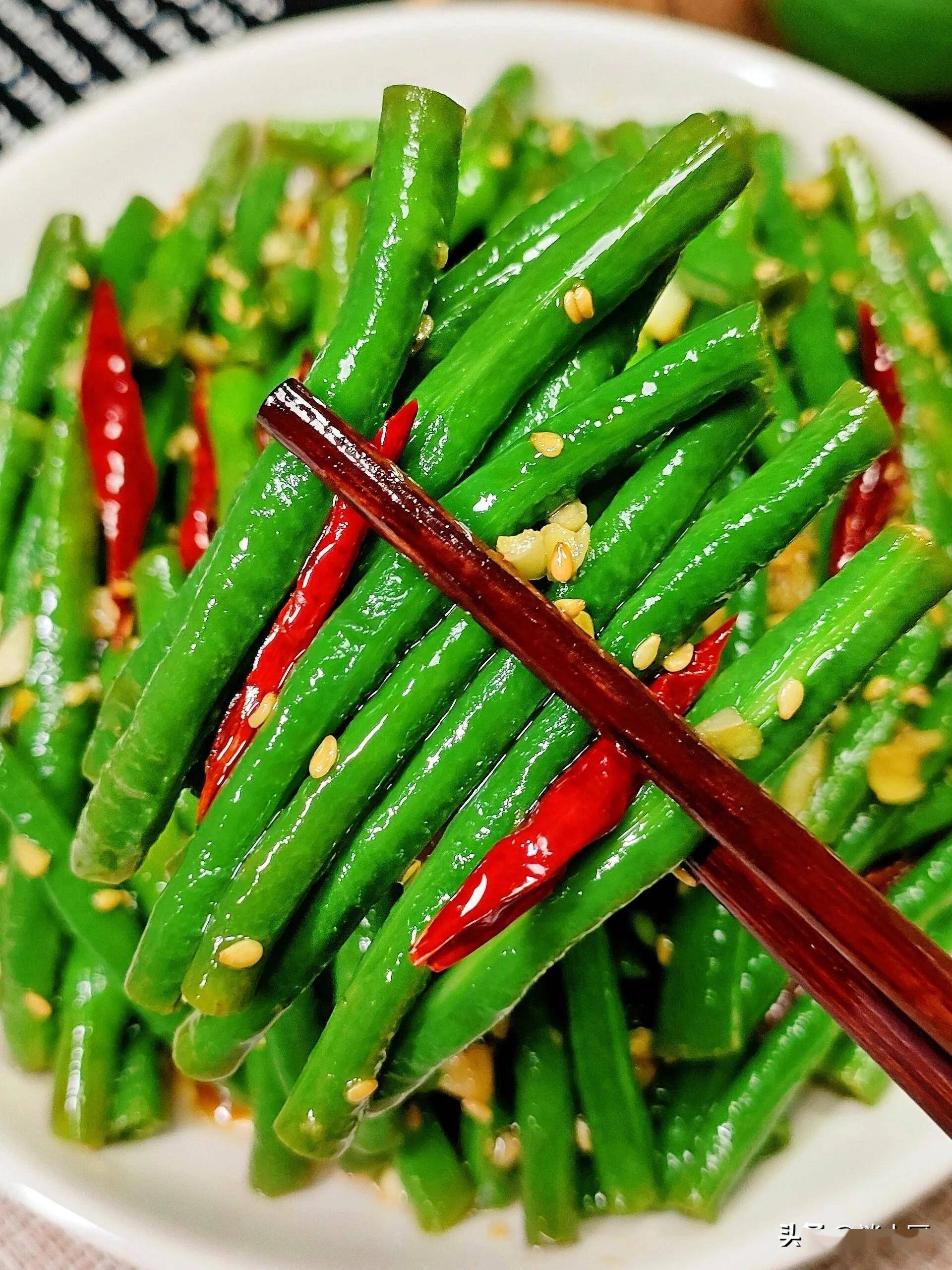 夏天多吃这些碱性蔬菜,一清热解暑,二排毒防口臭,三助视力_海带_豆角