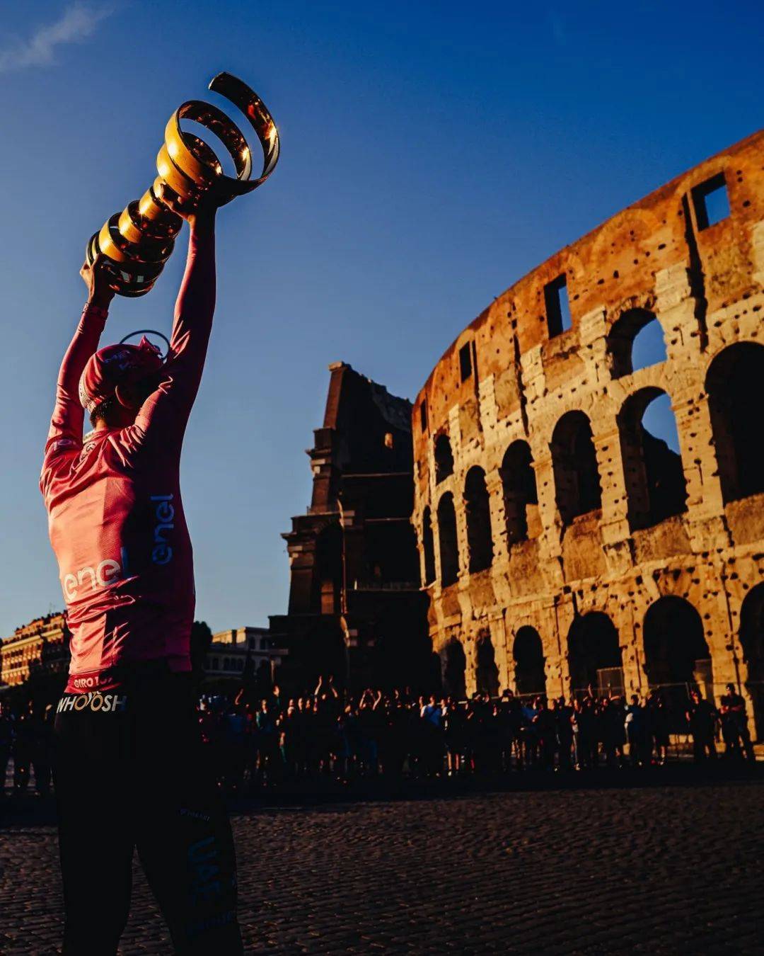 波加查的环意总冠军涂装colnago v4rs