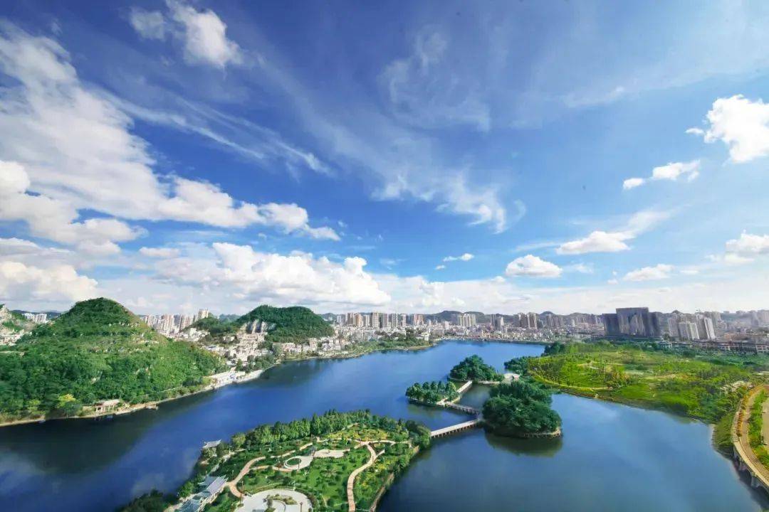蓝天碧水织锦绣 美丽安顺满目新——全市持续推进生态环境保护工作