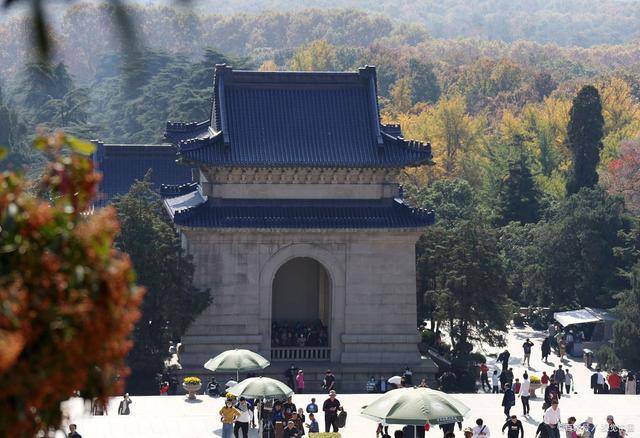 南京中山陵景点介绍,走进中山陵,重温一个时代的风云变幻!