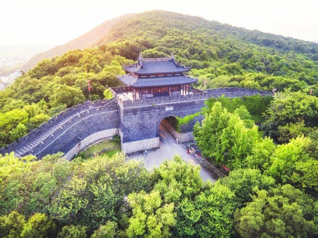 畅玩室内外儿童乐园