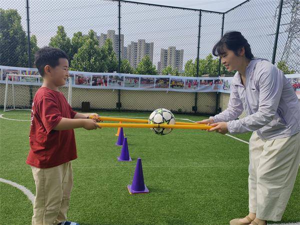 合肥市双岗幼儿园教育集团悦城分园:家园足球乐