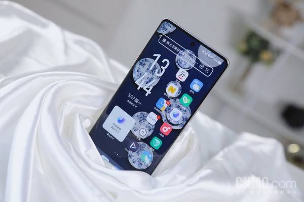 vivo s19 pro:东方美学设计与全焦段人像的集大成者