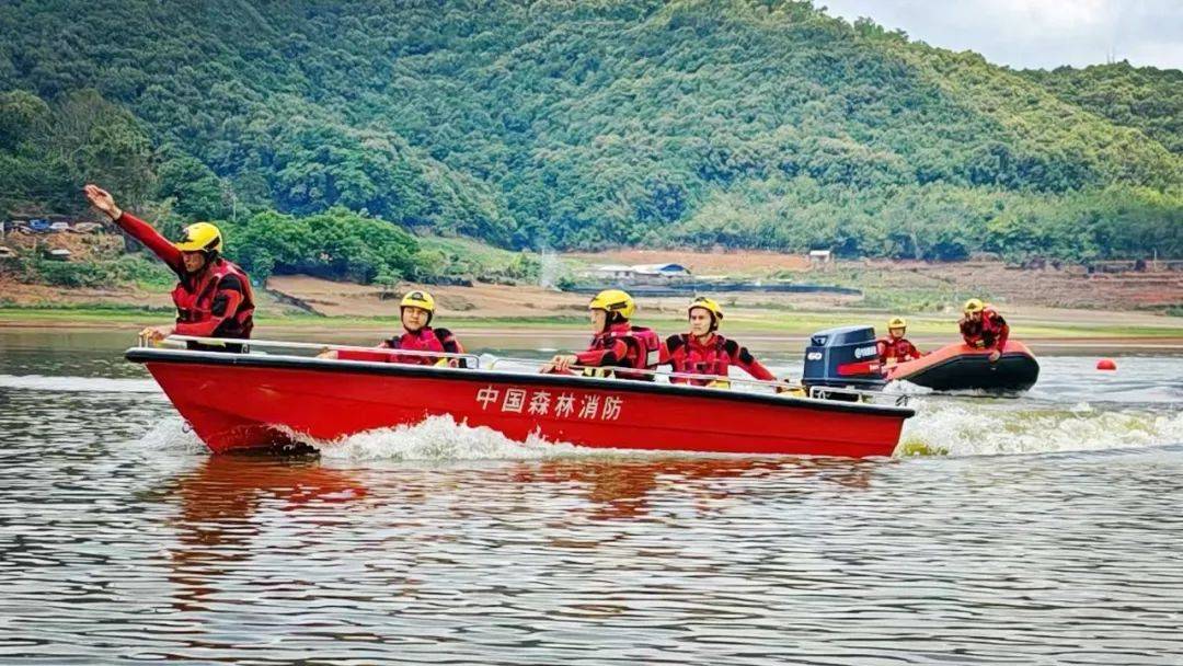【牢记嘱托建新功】淬炼应急救援"利刃尖刀"——景谷森林消防中队开展