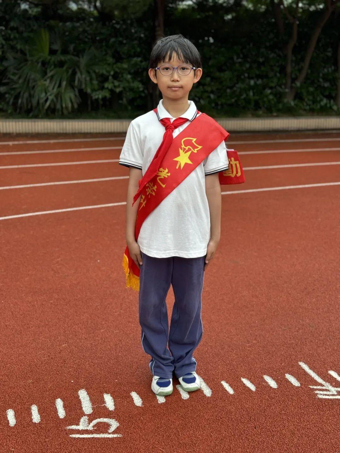 国旗下成长丨长宁实验小学2023学年第二学期第十五周光荣升旗手事迹