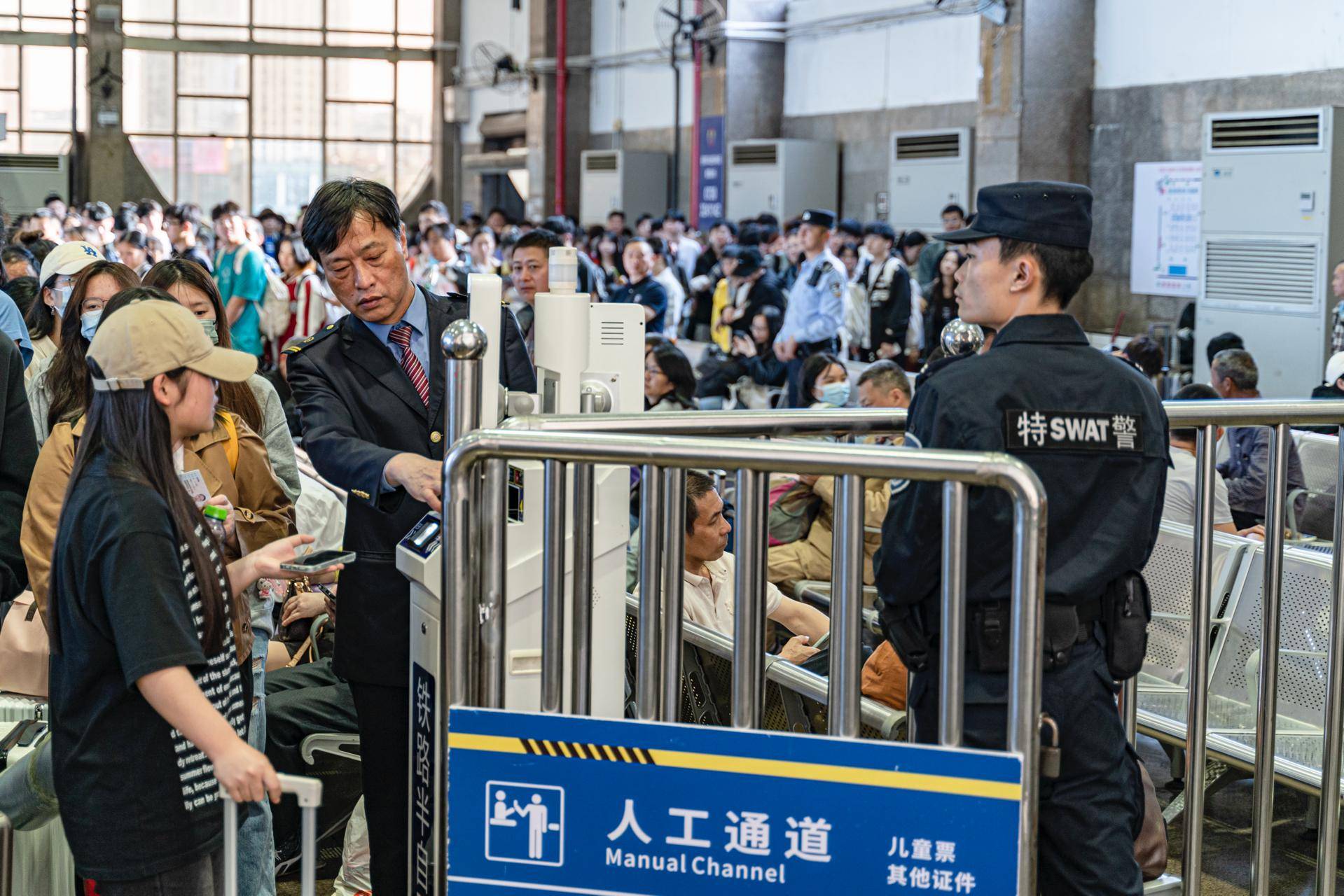 这个端午假期广铁预计发送旅客逾1000万人次