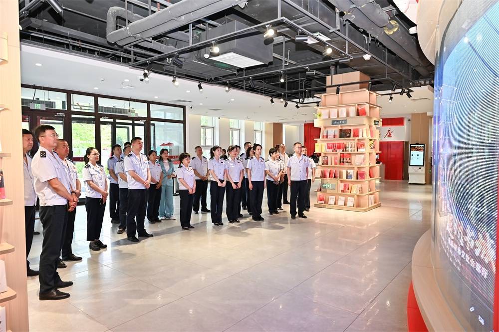 新疆昌吉:税润庭州助发展石榴花开别样红