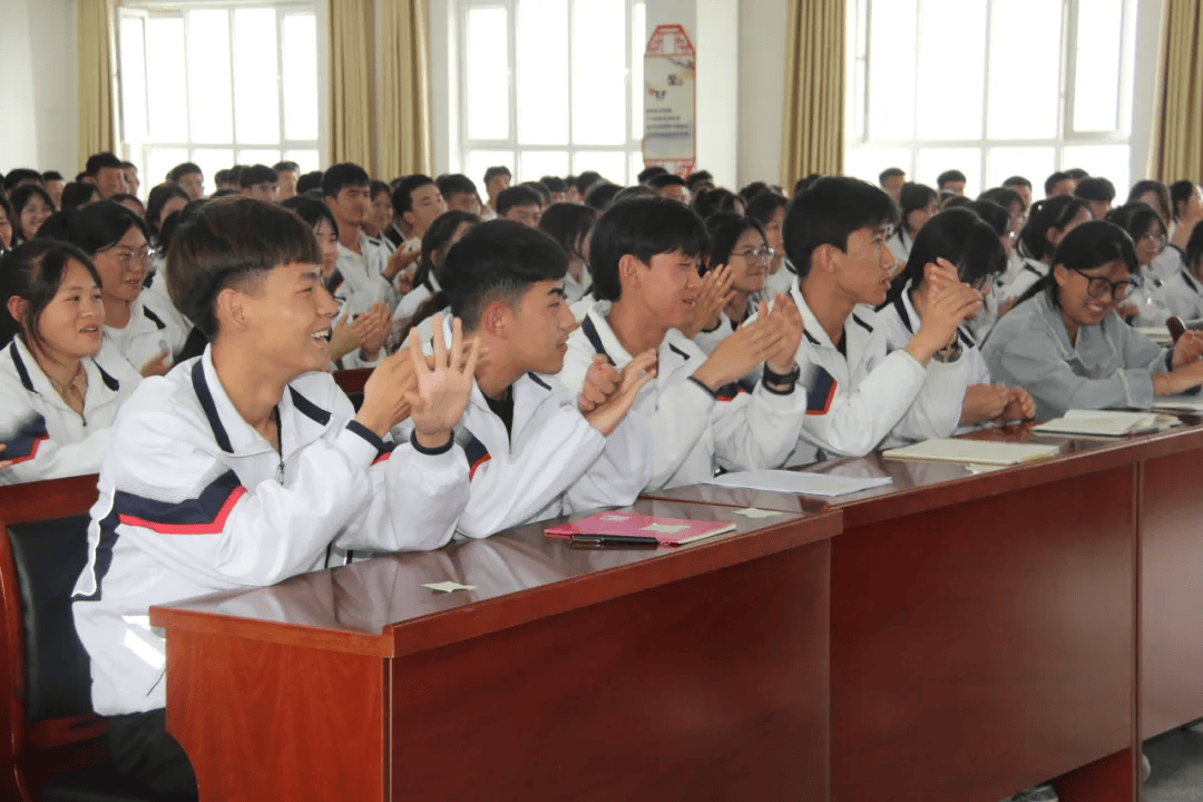 美好人生从心理健康开始 ---教育人才"组团式"帮扶学校宁夏六盘山高级