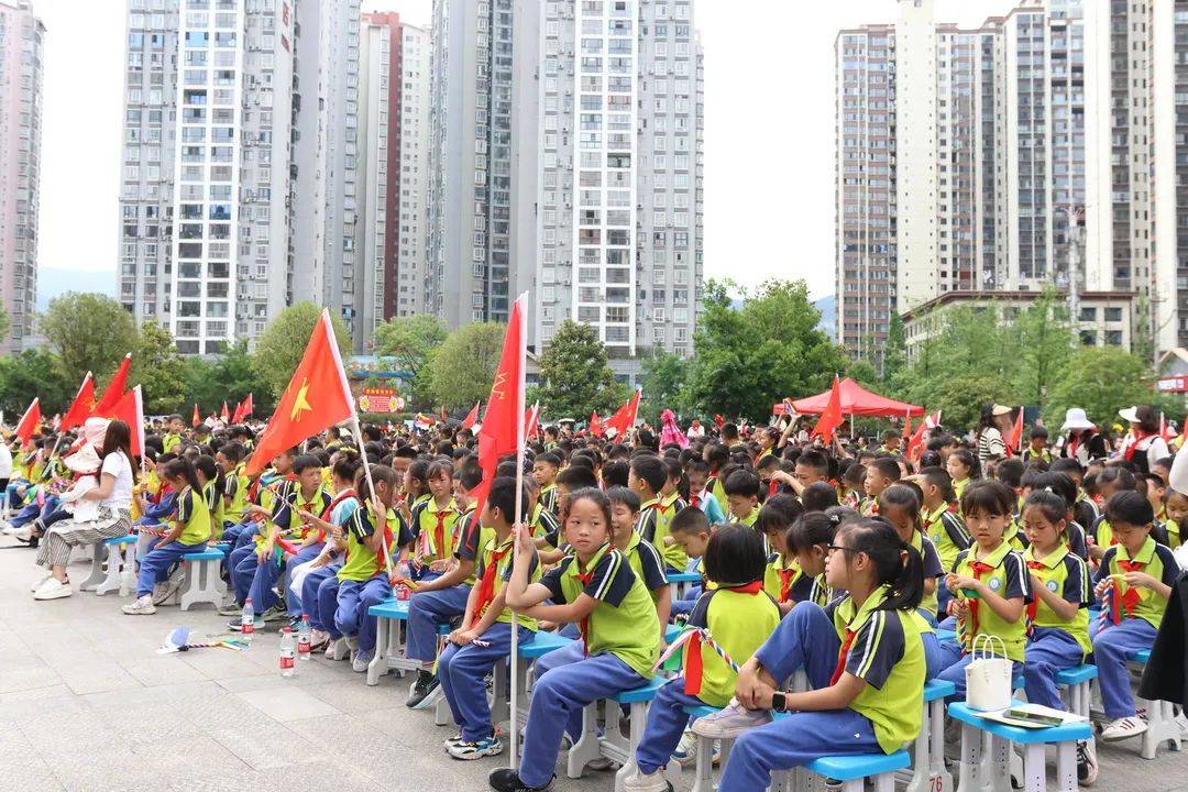 城南小学在六一儿童节来临