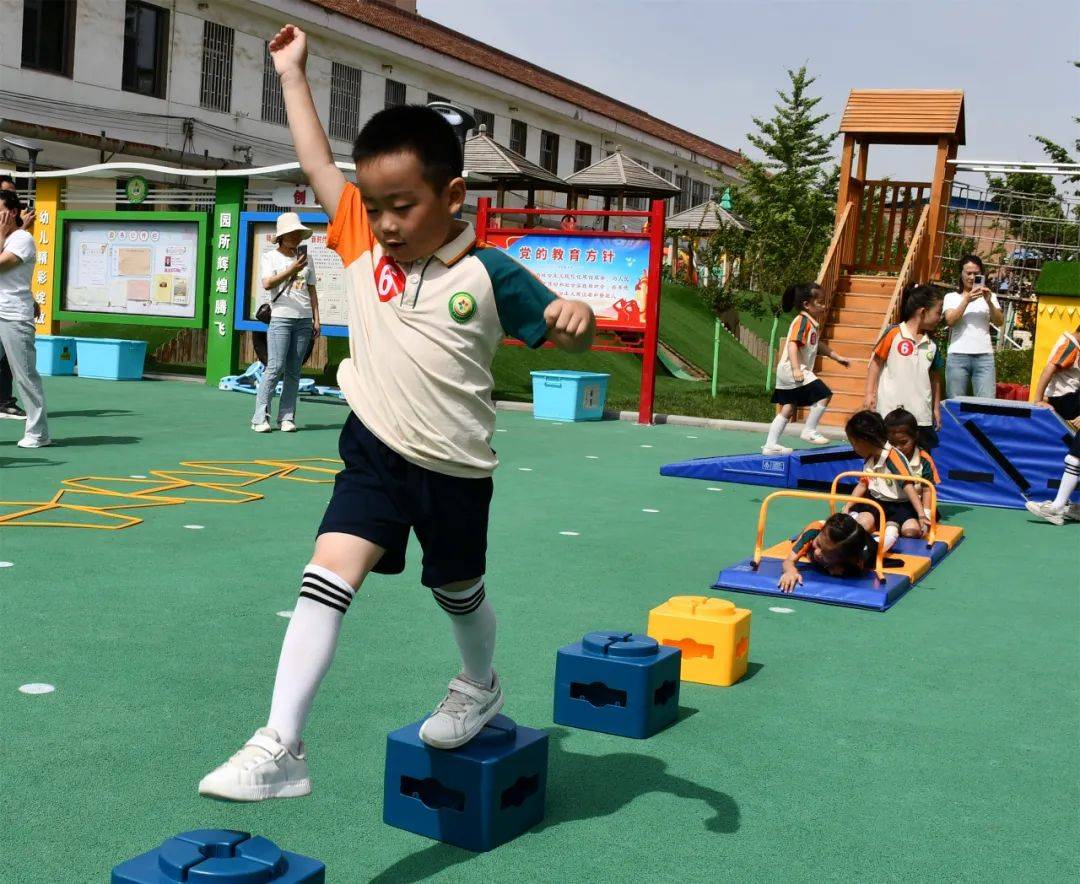 sports旋风接力赛sports好玩的滑溜布sports超级跑酷sports奔跑的脚步