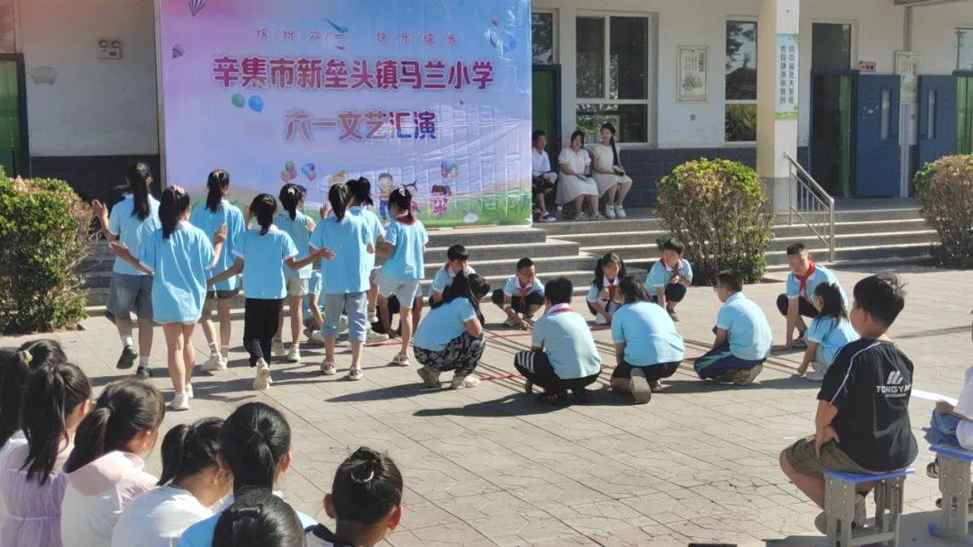 辛集镇辛集镇新开东社区开展"科学大脑洞,趣味小实验"活动,激发孩子们