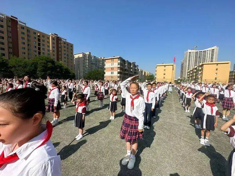 临猗县第二中学校图片