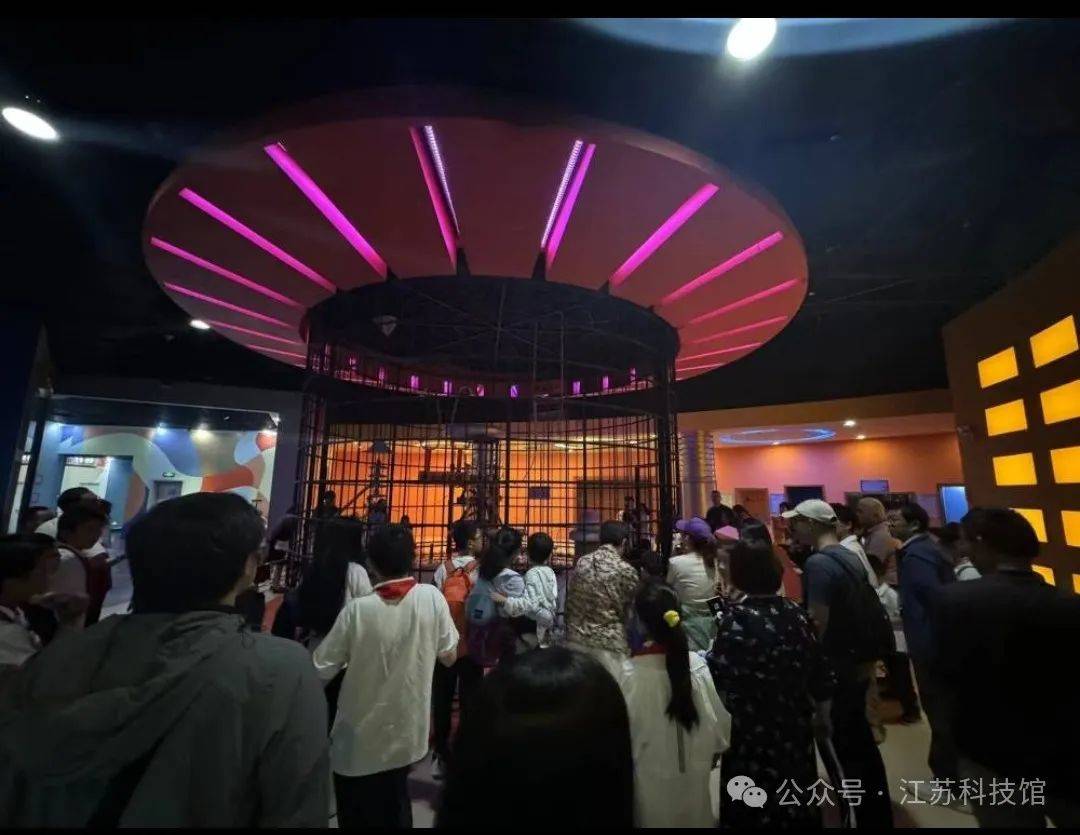 迎"六一"江苏科技馆举办"童心同圆强国梦"主题科普活动