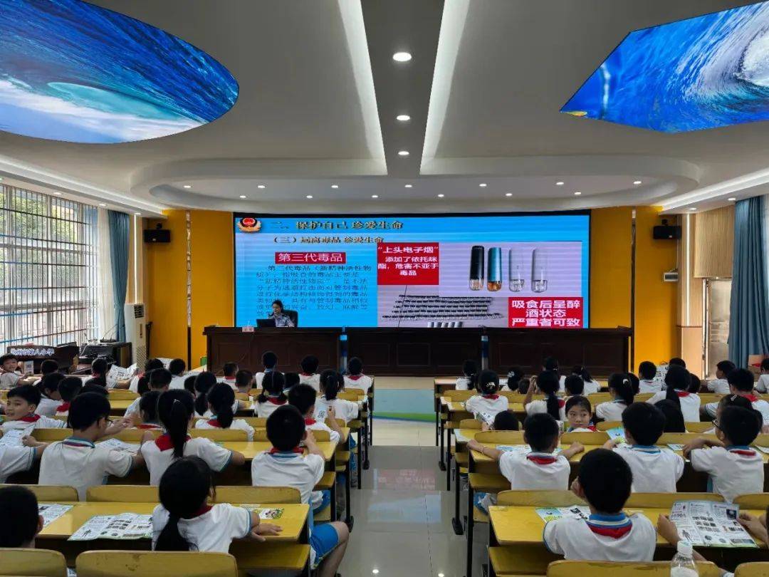 钦州市各级工会开展2024年"六一"国际儿童节关爱活动